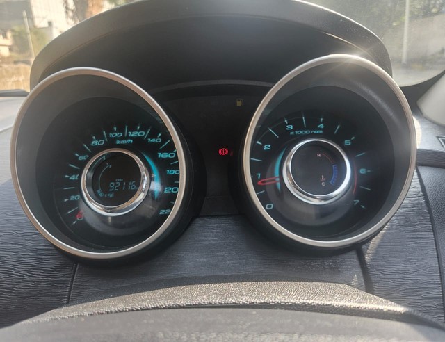 Second-hand 2018 Mahindra XUV500 W7 BSIV for sale in Pune-16