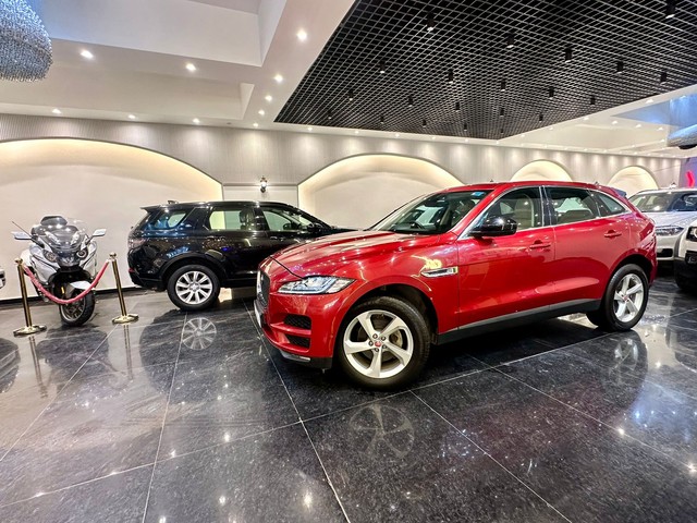 Second-hand 2019 Jaguar F-Pace Prestige 2.0 Petrol for sale in New Delhi-7