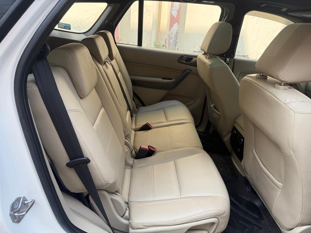Second-hand 2018 Ford Endeavour 3.2 Titanium AT 4X4 for sale in New Delhi-5