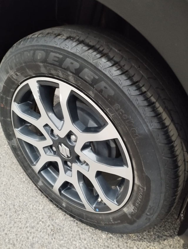 Second-hand 2024 Maruti XL6 Alpha Plus AT for sale in New Delhi-6