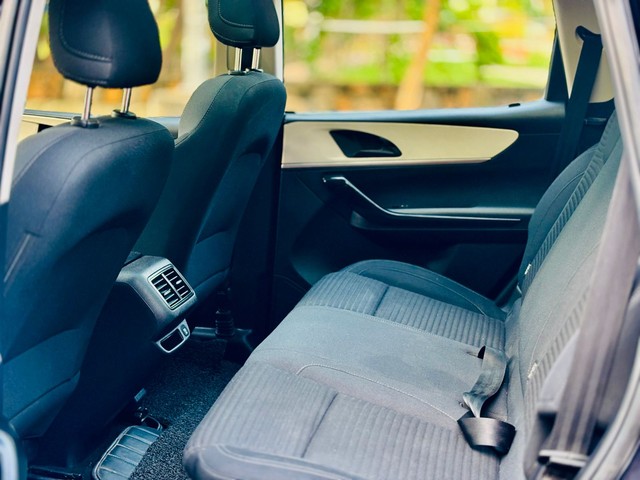 Second-hand 2022 Mahindra XUV700 AX5 BSVI for sale in New Delhi-10