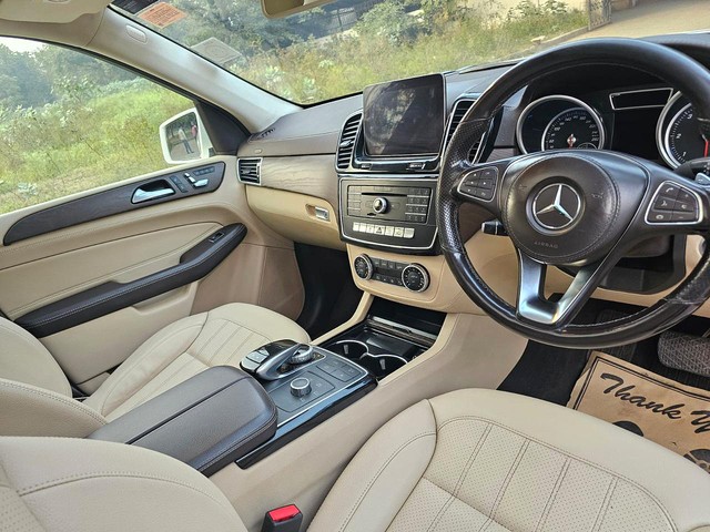 Second-hand 2019 Mercedes-Benz GLS 350d Grand Edition for sale in New Delhi-19