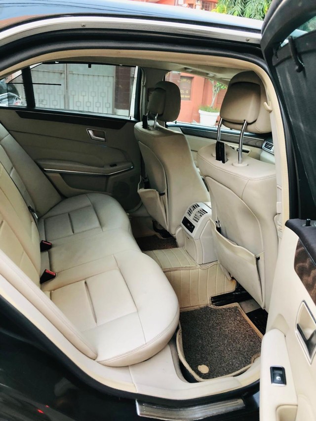 Second-hand 2017 Mercedes-Benz E-Class E250 CDI Avantgarde for sale in New Delhi-4