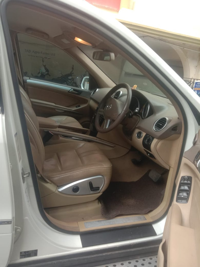Second-hand 2009 Mercedes-Benz M-Class ML 320 CDI for sale in Chennai-4