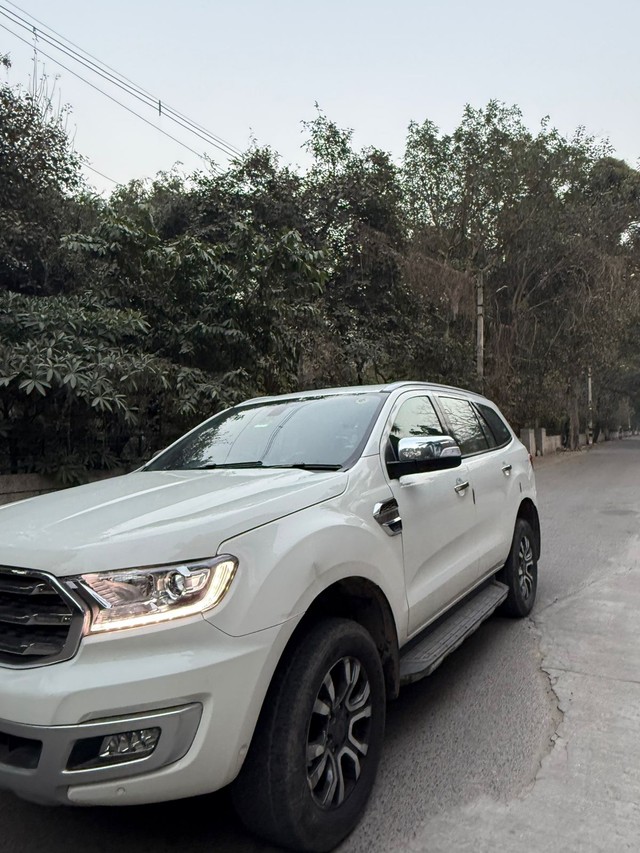 Ford Endeavour Titanium Plus 4X2 Second-hand 2019 Ford Endeavour Titanium Plus 4X2 for sale in New Delhi-8