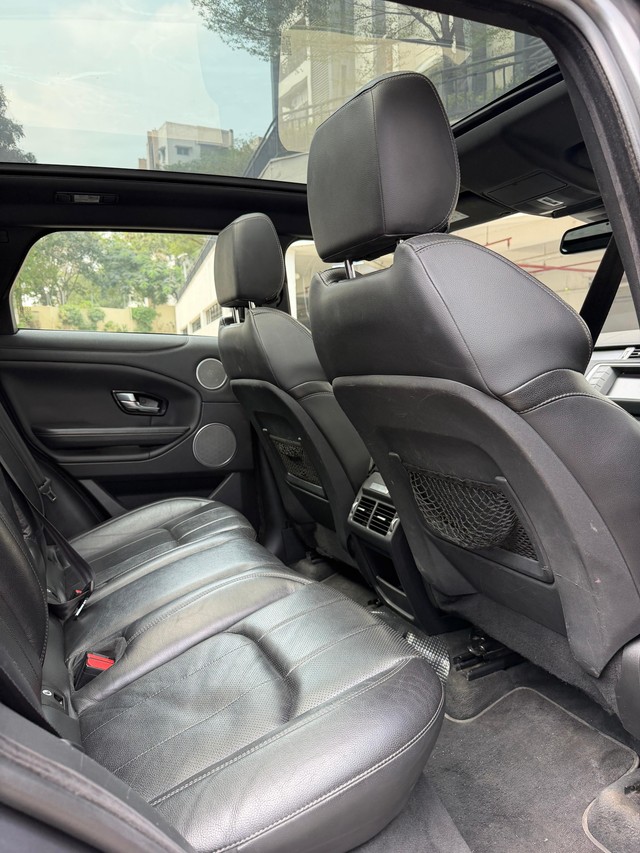 Second-hand 2019 Land Rover Range Rover Evoque 2.0 TD4 HSE Dynamic for sale in Hyderabad-18