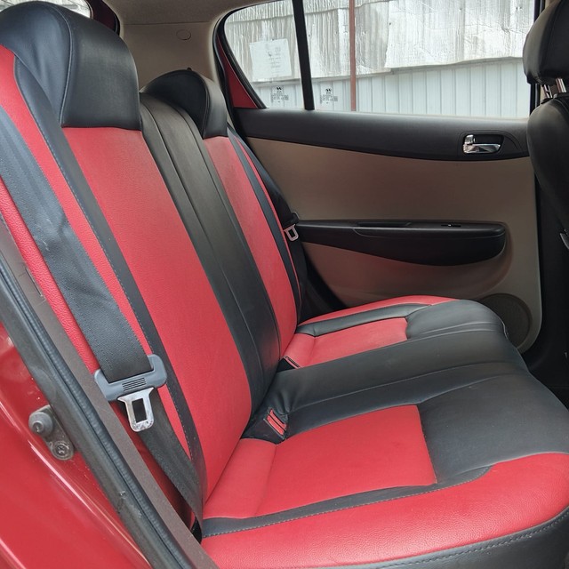 Second-hand 2011 Hyundai i20 1.2 Magna for sale in Mira Road-13