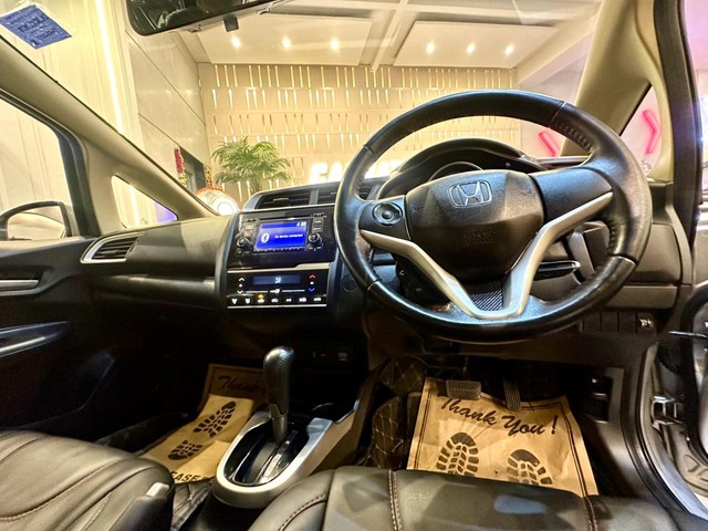 Honda Jazz 1.2 V AT i VTEC Second-hand 2017 Honda Jazz 1.2 V AT i VTEC for sale in New Delhi-12