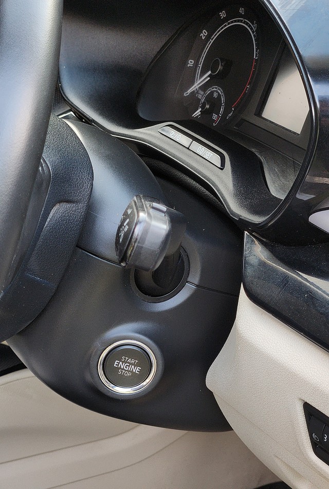 Second-hand 2023 Skoda Slavia 1.0 TSI Ambition BSVI for sale in New Delhi-13