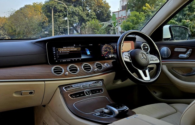 Second-hand 2019 Mercedes-Benz E-Class Exclusive E 200 BSIV for sale in New Delhi-8