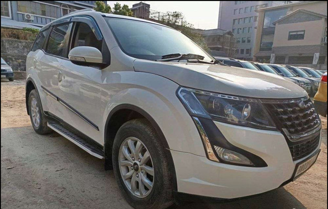 Second-hand 2015 Mahindra XUV500 W10 2WD for sale in Patna