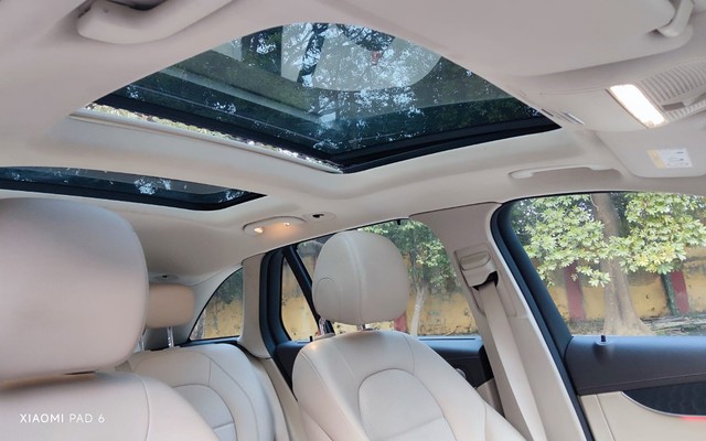 Second-hand 2022 Mercedes-Benz GLC 200 for sale in New Delhi-16