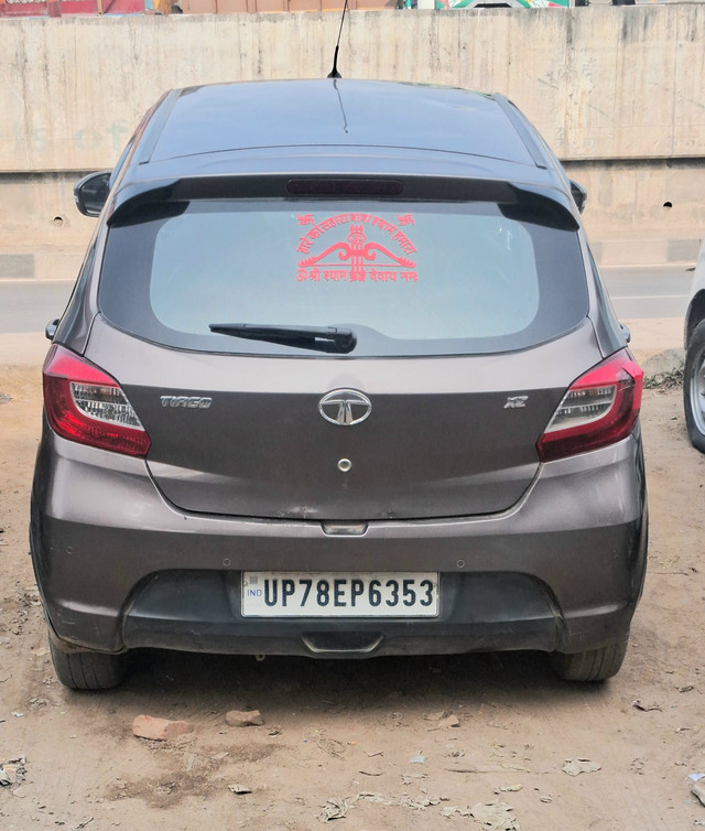 Second-hand 2016 Tata Tiago 1.2 Revotron XZ for sale in Kanpur-4