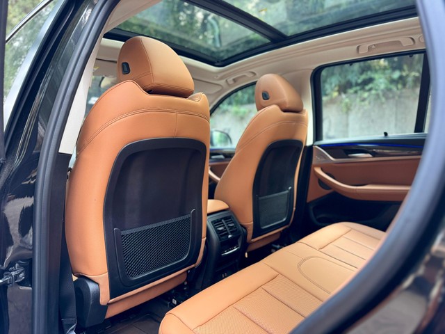 Second-hand 2023 BMW X3 xDrive20d Luxury Edition for sale in New Delhi-15