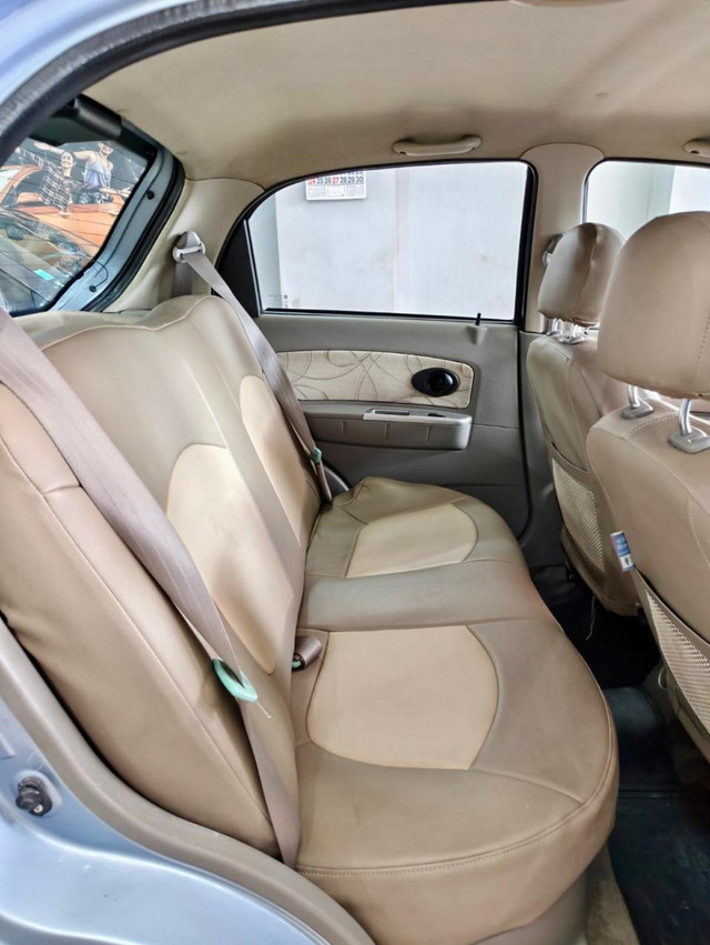 Second-hand 2014 Chevrolet Spark 1.0 LT for sale in Thane-11