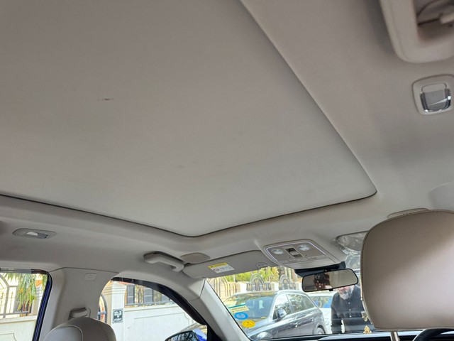 Second-hand 2023 Mahindra XUV700 AX7L 7Str Diesel for sale in Bangalore-13