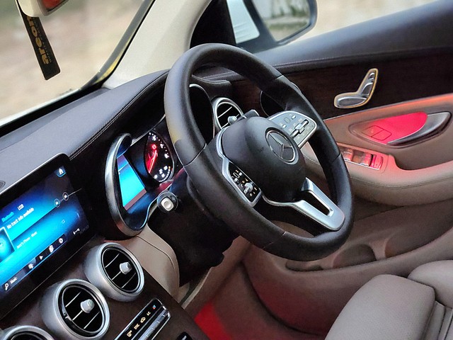 Second-hand 2020 Mercedes-Benz GLC 200 for sale in New Delhi-29