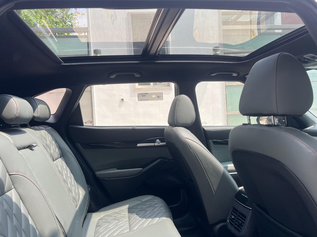 Second-hand 2023 Kia Seltos X-Line Diesel AT for sale in Chennai-10