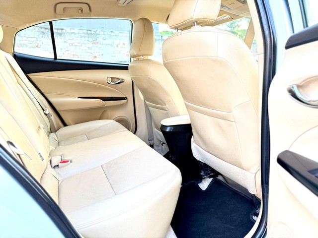 Second-hand 2018 Toyota Yaris VX CVT BSIV for sale in Surat-6