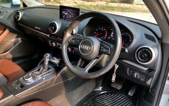 Second-hand 2019 Audi A3 35 TFSI Premium for sale in New Delhi-10