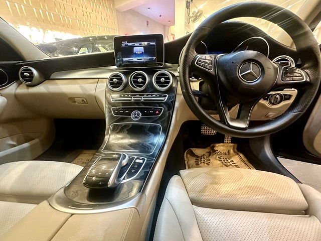 Second-hand 2018 Mercedes-Benz C-Class C 220 CDI Avantgarde for sale in New Delhi-7
