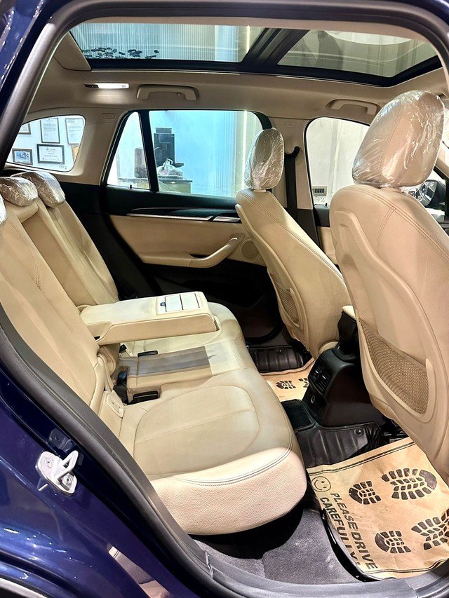 Second-hand 2017 BMW X5 xDrive 30d Design Pure Experience 5 Seater for sale in New Delhi-7