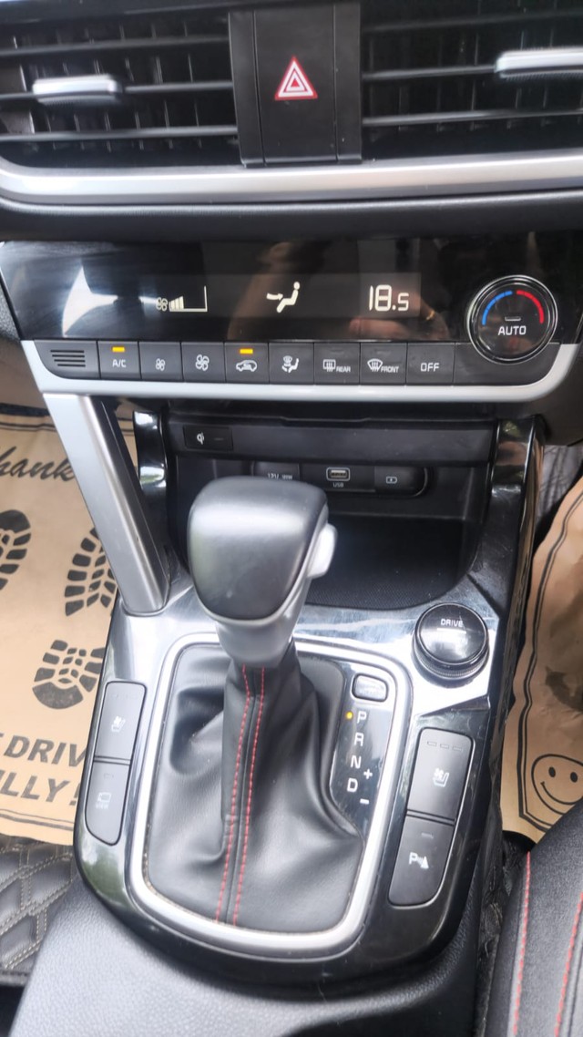 Second-hand 2022 Kia Seltos GTX Plus DCT for sale in New Delhi-16