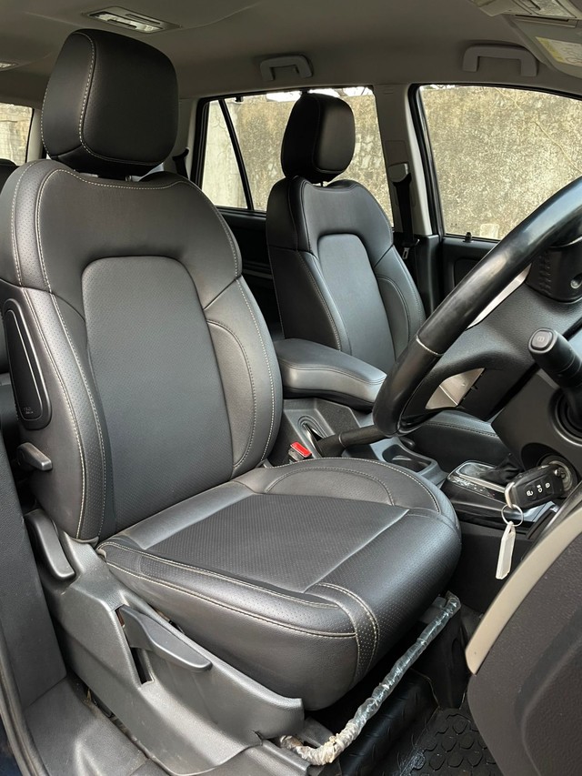 Second-hand 2017 Tata Hexa XTA for sale in Mumbai-14