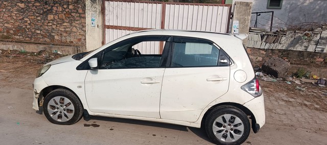 Honda Brio S MT Second-hand 2013 Honda Brio S MT for sale in Kota-2