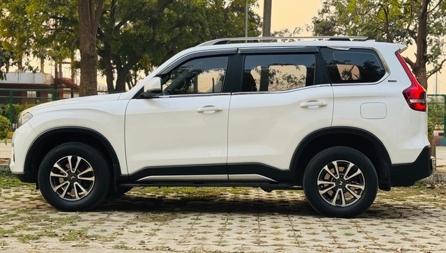 Second-hand 2024 Mahindra Scorpio N Z8 Diesel AT for sale in New Delhi-4