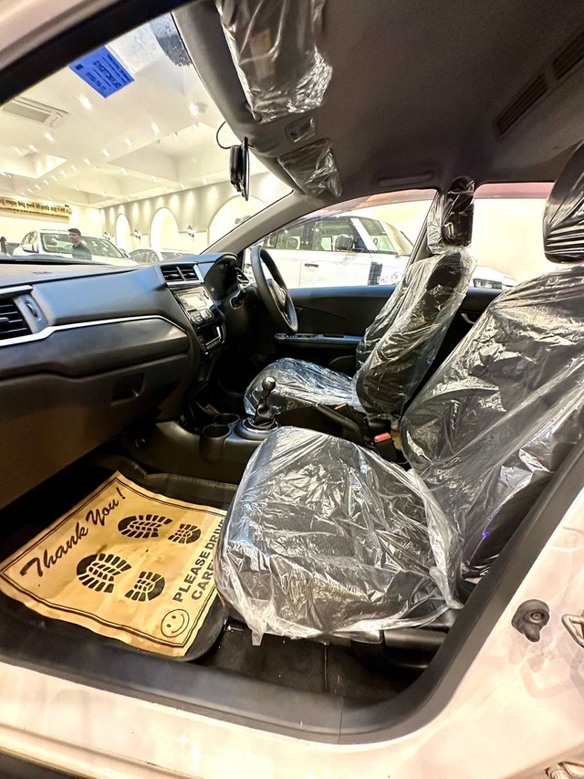 Honda BR-V i-VTEC S MT Second-hand 2016 Honda BR-V i-VTEC S MT for sale in New Delhi-11