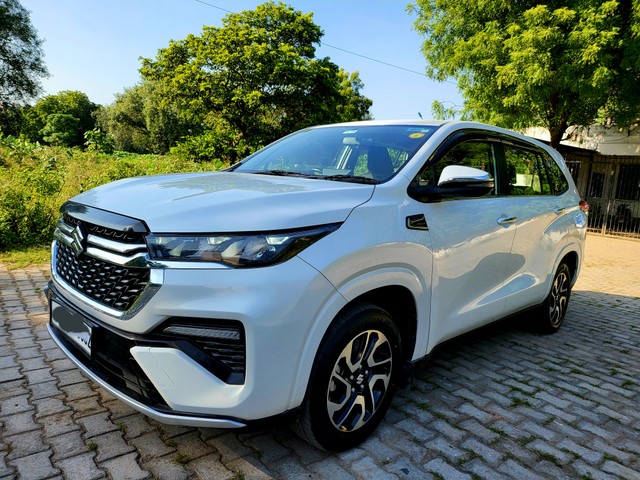 Second-hand 2024 Maruti Invicto Zeta Plus 7Str for sale in New Delhi-5