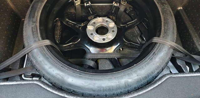 Second-hand 2021 Mercedes-Benz E-Class Exclusive E 220d for sale in Kolkata-14