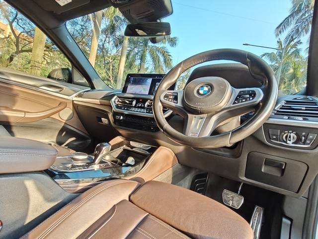 Second-hand 2022 BMW X4 M Sport X xDrive20d for sale in Mumbai-23