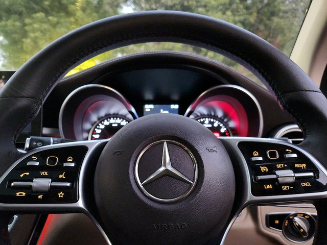 Second-hand 2020 Mercedes-Benz GLC 200 for sale in New Delhi-34