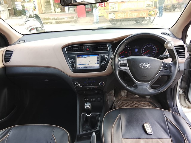 Second-hand 2018 Hyundai i20 1.2 Asta Option for sale in Ludhiana-6