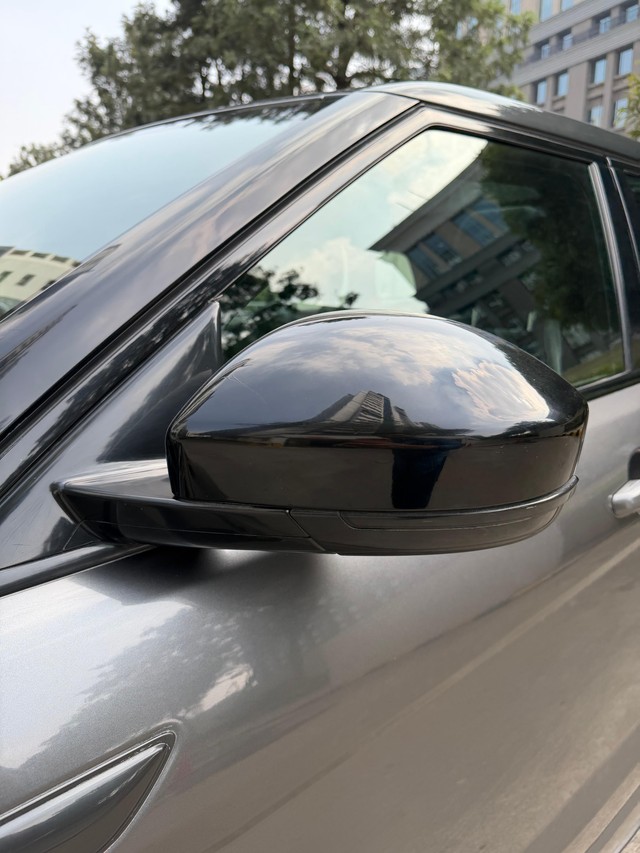 Second-hand 2019 Land Rover Range Rover Evoque 2.0 TD4 HSE Dynamic for sale in Hyderabad-10