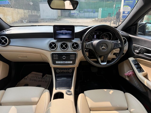 Second-hand 2019 Mercedes-Benz CLA 200 CGI Sport for sale in New Delhi-17