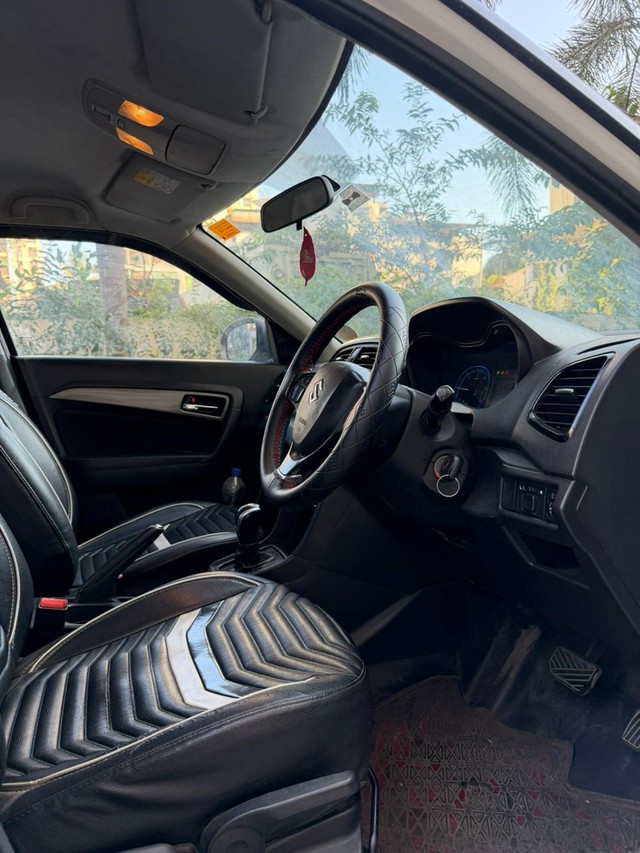 Second-hand 2019 Maruti Suzuki Vitara Brezza ZDi AMT for sale in Mira Road-4
