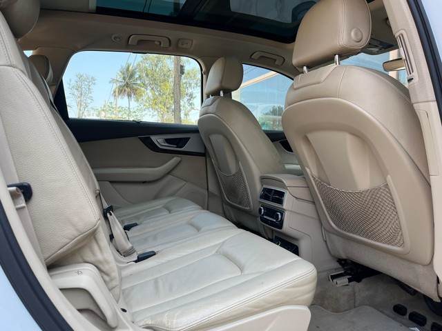 Second-hand 2016 Audi Q7 45 TDI Quattro Premium Plus for sale in Bangalore-9