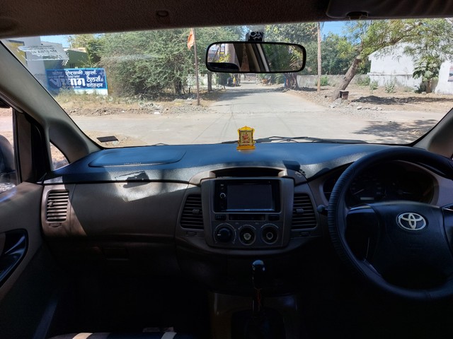 Toyota Innova 2.5 G (Diesel) 7 Seater BS IV Second-hand 2015 Toyota Innova 2.5 G (Diesel) 7 Seater BS IV for sale in Dewas-8