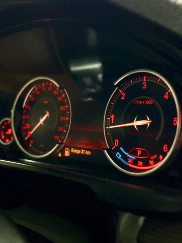 Second-hand 2017 BMW X5 xDrive 30d M Sport for sale in Mumbai-16