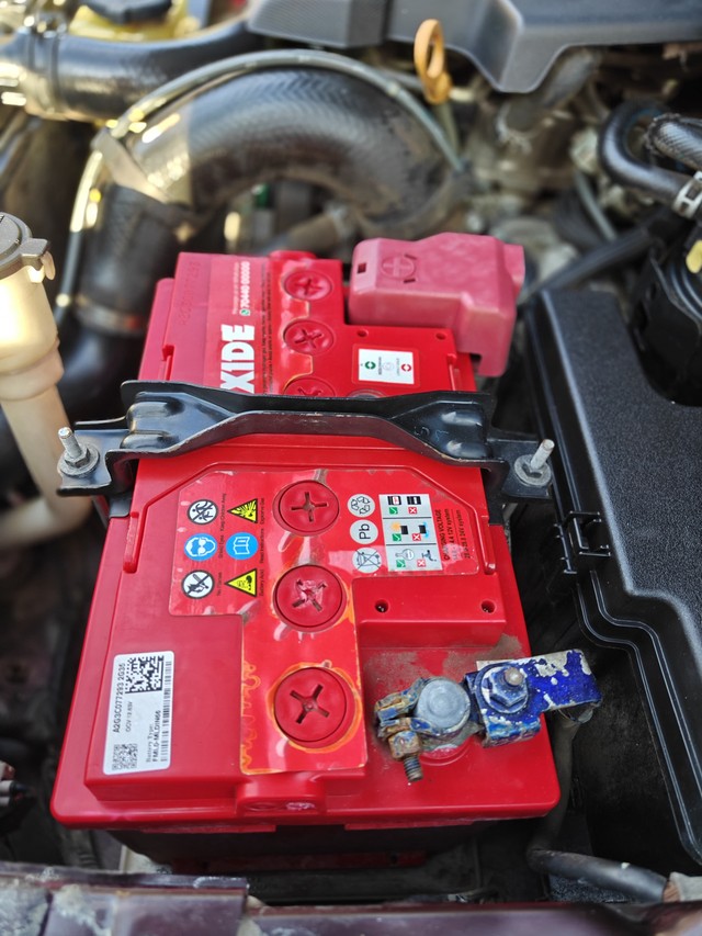 Second-hand 2019 Toyota Innova Crysta 2.8 GX AT BSIV for sale in Mumbai-7