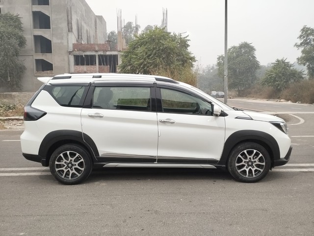 Second-hand 2024 Maruti XL6 Alpha Plus AT for sale in New Delhi-1