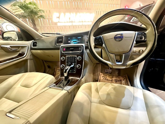 Second-hand 2016 Volvo S60 D4 SUMMUM for sale in New Delhi-21