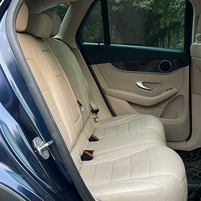 Second-hand 2018 Mercedes-Benz GLC 220d 4MATIC Sport for sale in New Delhi-10