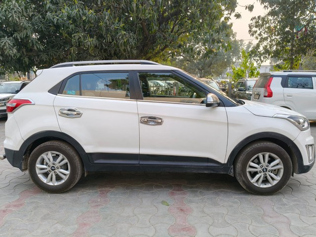 Second-hand 2016 Hyundai Creta 1.6 VTVT SX Plus for sale in Lucknow-3