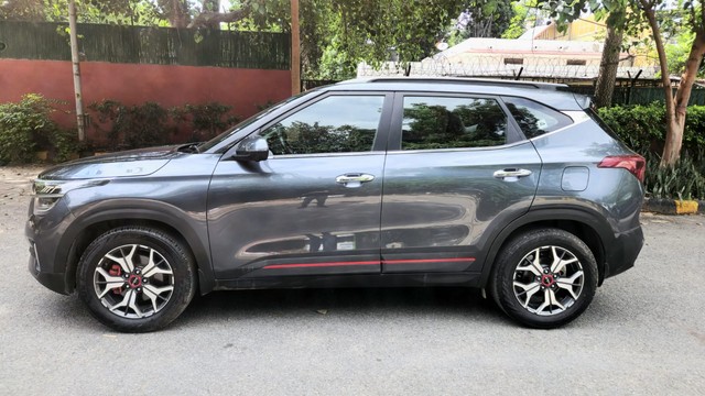 Second-hand 2022 Kia Seltos GTX Plus DCT for sale in New Delhi-2