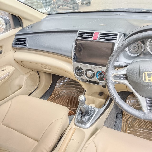 Second-hand 2012 Honda City E for sale in Mira Road-15