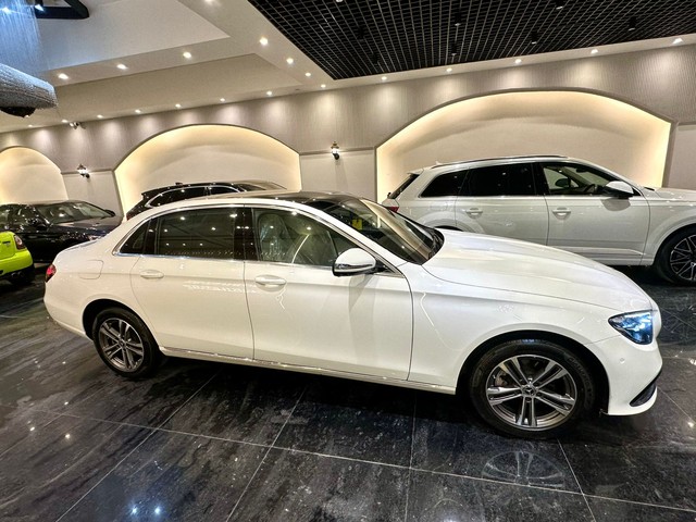 Second-hand 2022 Mercedes-Benz E-Class Exclusive E 220d BSVI for sale in New Delhi-8
